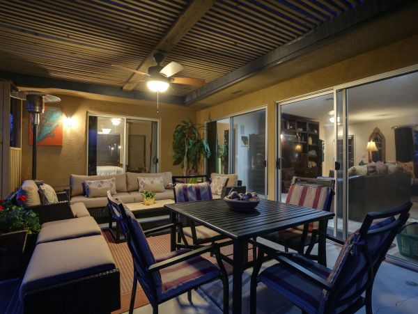 Palm Springs Home 984187