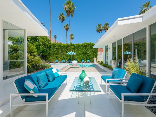 Palm Springs Home 984188