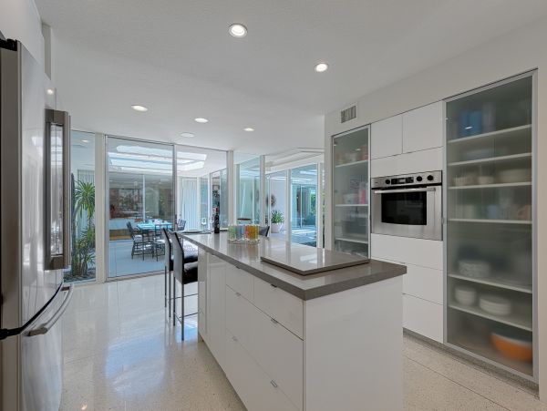 Palm Springs Home 984188