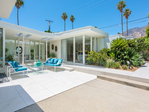 Palm Springs Home 984188