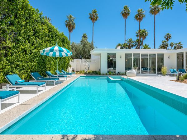 Palm Springs Home 984188