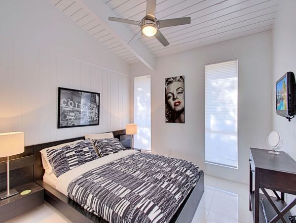 Palm Springs Home 984189