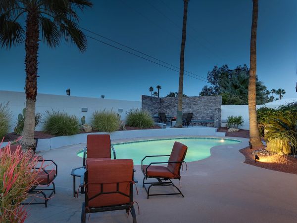 Palm Springs Home 984189