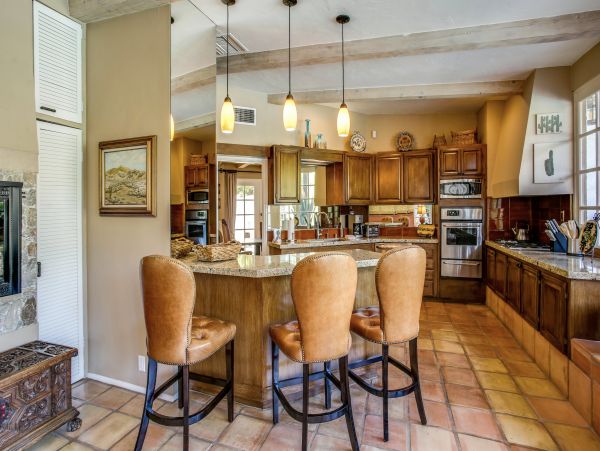 Palm Springs Home 984190