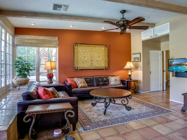 Palm Springs Home 984190