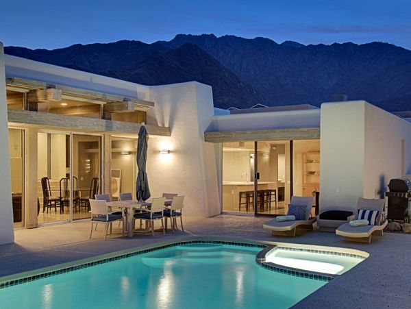 Palm Springs Home 984191