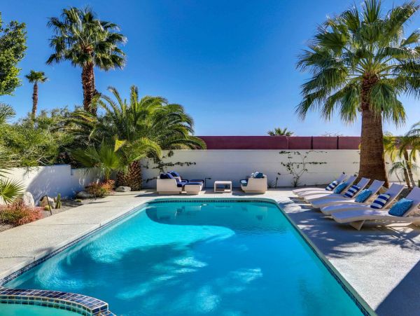 Palm Springs Home 984191