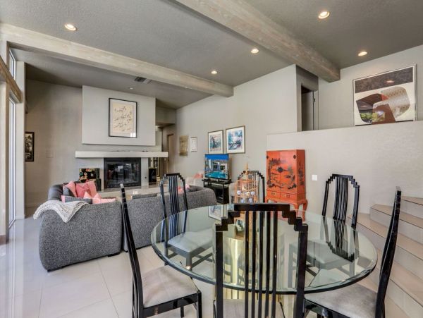 Palm Springs Home 984191