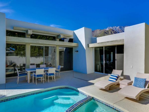 Palm Springs Home 984191