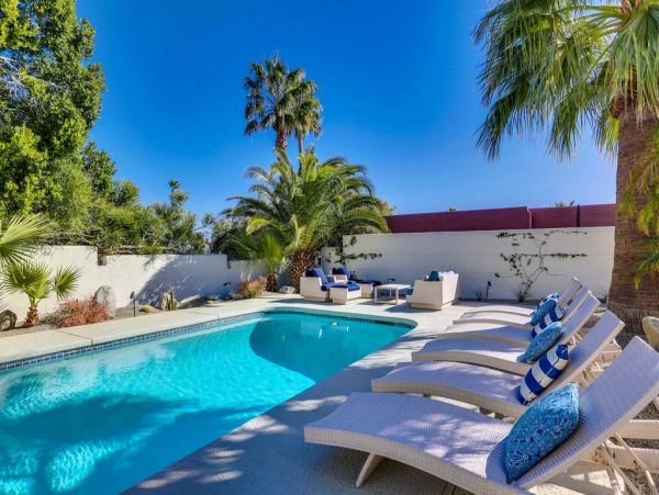Palm Springs Home 984191