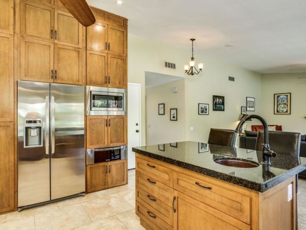 Palm Springs Home 984192