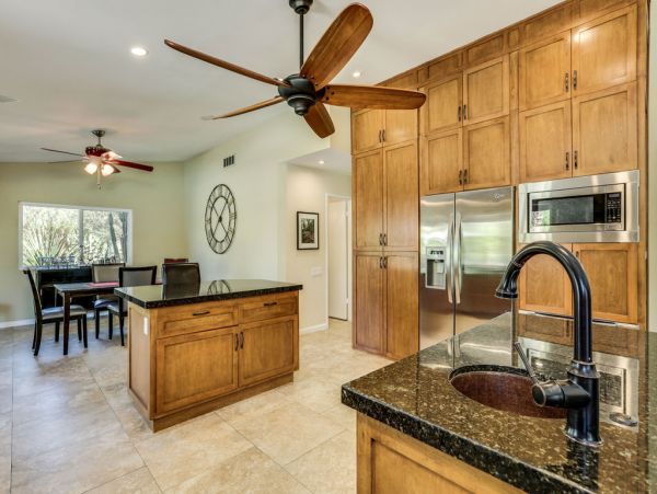 Palm Springs Home 984192