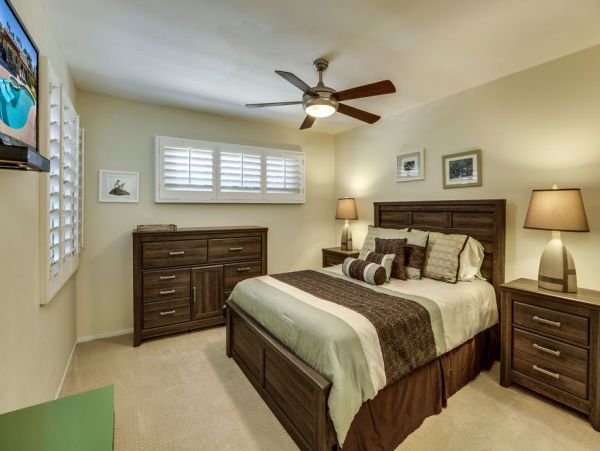 Palm Springs Home 984192