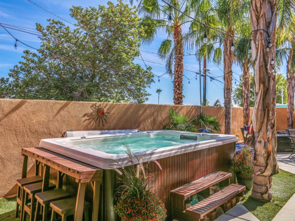 Palm Springs Home 984193