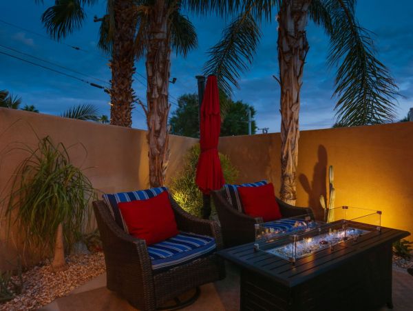 Palm Springs Home 984193