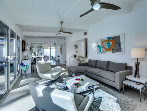 Palm Springs Home 984196