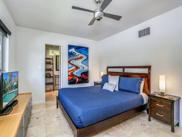 Palm Springs Home 984198