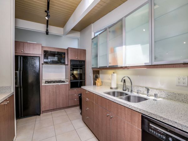 Palm Springs Home 984200