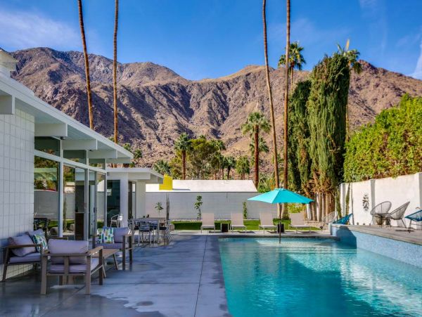 Palm Springs Home 984201