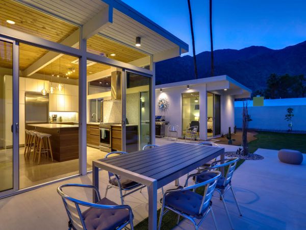 Palm Springs Home 984201