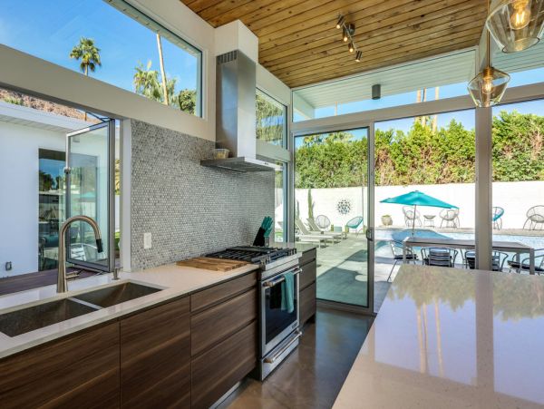 Palm Springs Home 984201