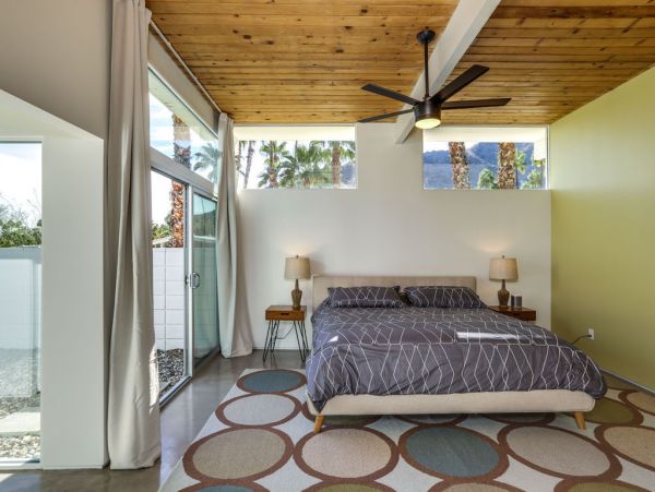 Palm Springs Home 984201