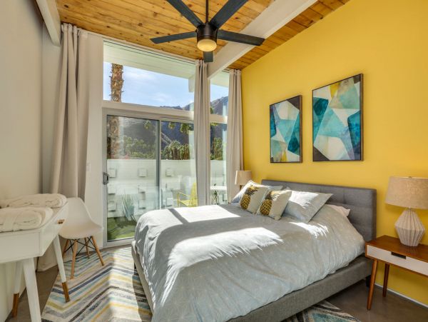 Palm Springs Home 984201