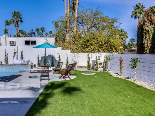 Palm Springs Home 984201