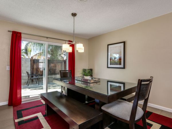 Palm Springs Home 984203