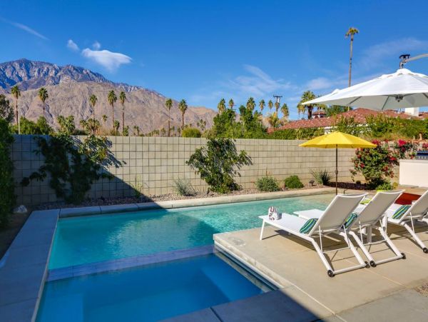 Palm Springs Home 984205