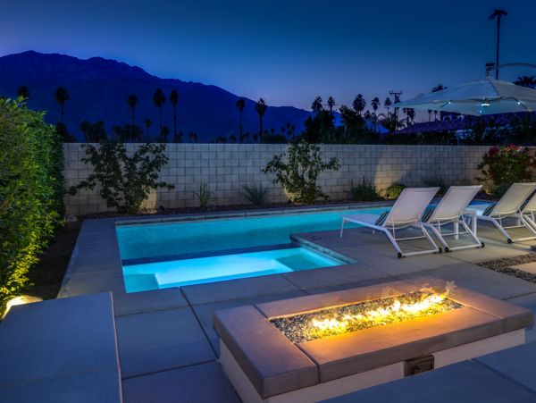 Palm Springs Home 984205