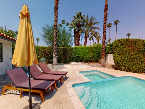 Palm Springs Home 984206