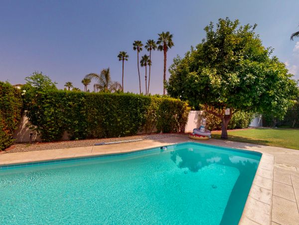 Palm Springs Home 984206