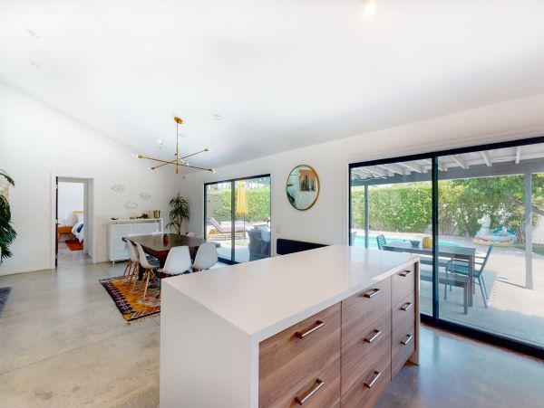 Palm Springs Home 984206