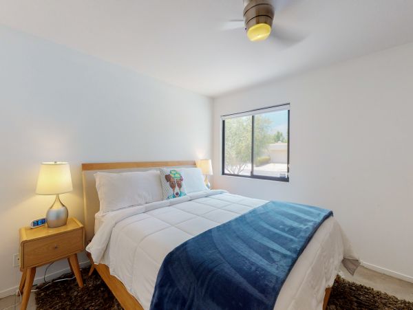 Palm Springs Home 984206