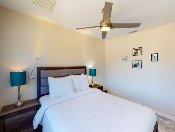 Palm Springs Home 984207