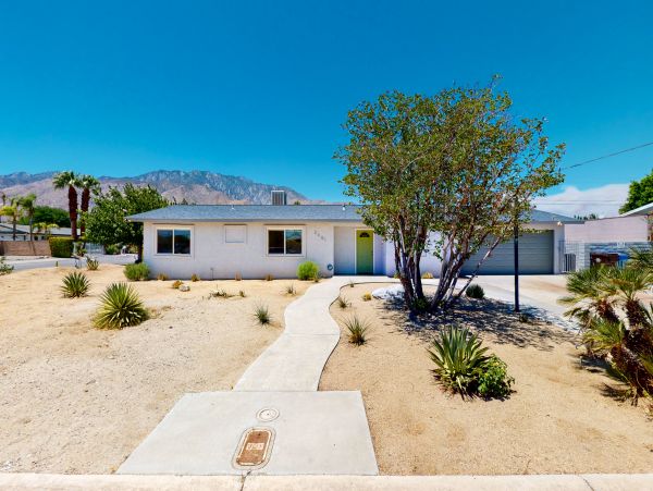 Palm Springs Home 984207
