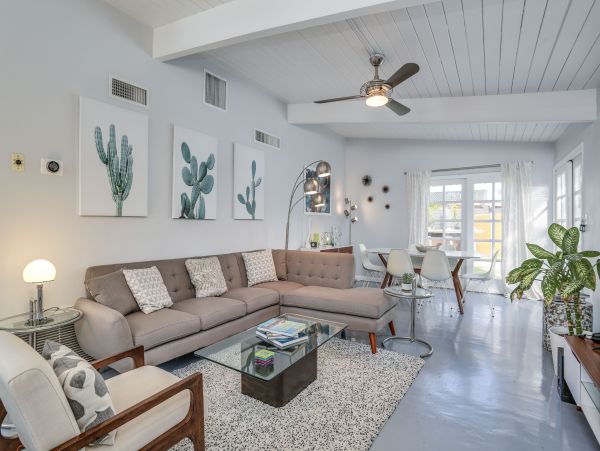 Palm Springs Home 984208