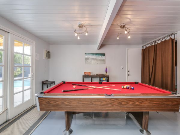 Palm Springs Home 984208