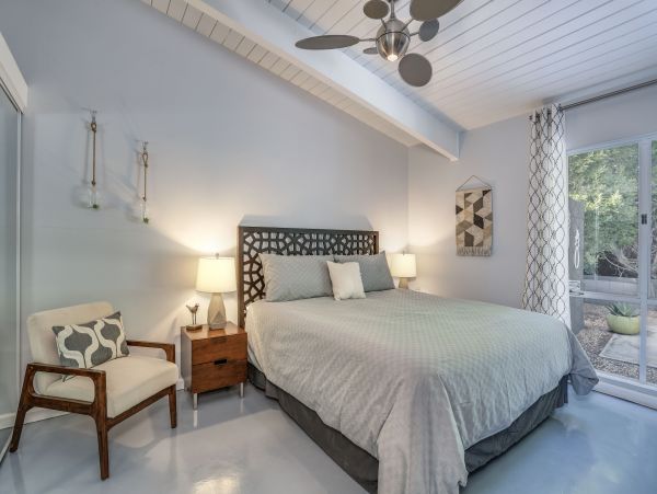 Palm Springs Home 984208