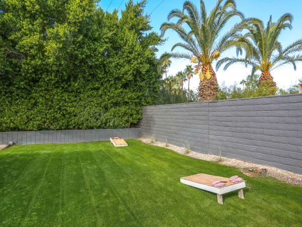 Palm Springs Home 984208