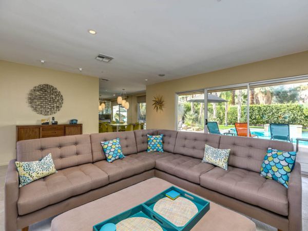 Palm Springs Home 984209