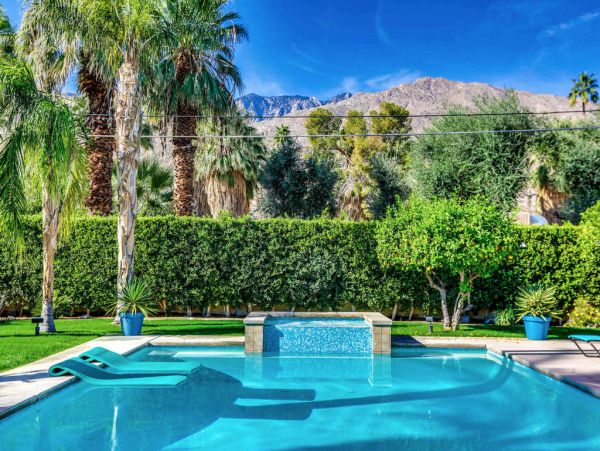 Palm Springs Home 984209