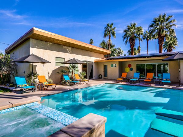 Palm Springs Home 984209