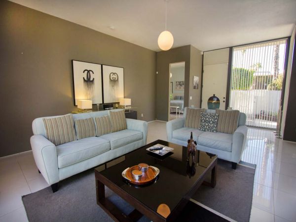 Palm Springs Home 984211