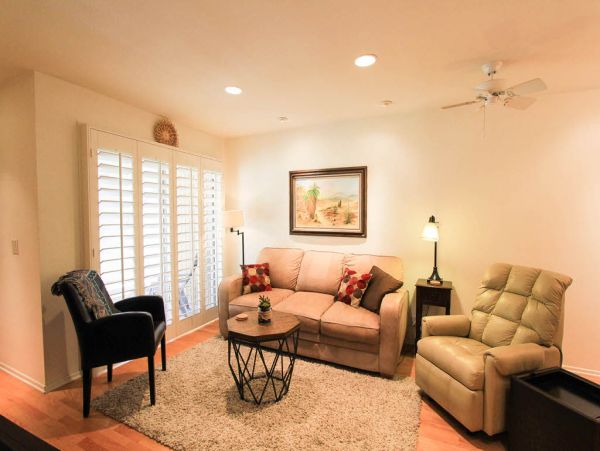 Palm Springs Home 984212