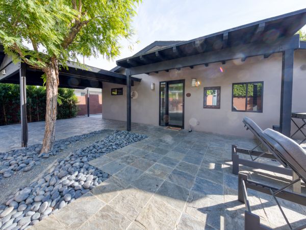 Palm Springs Home 984213