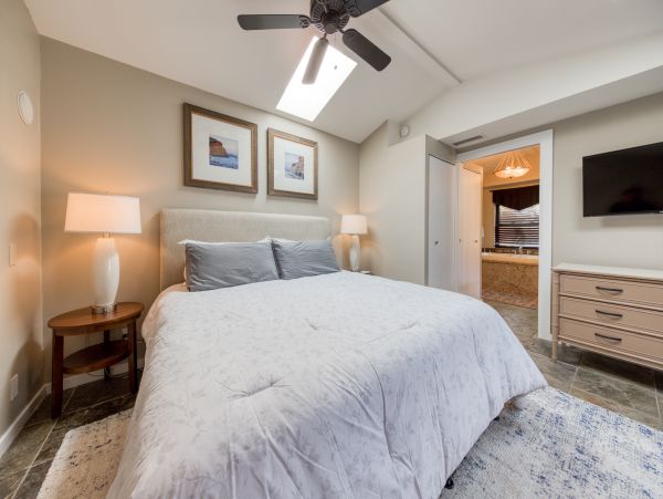Palm Springs Home 984213