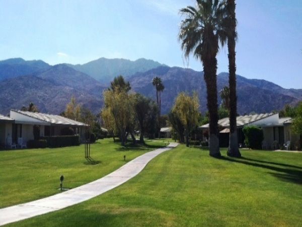 Palm Springs Home 984214