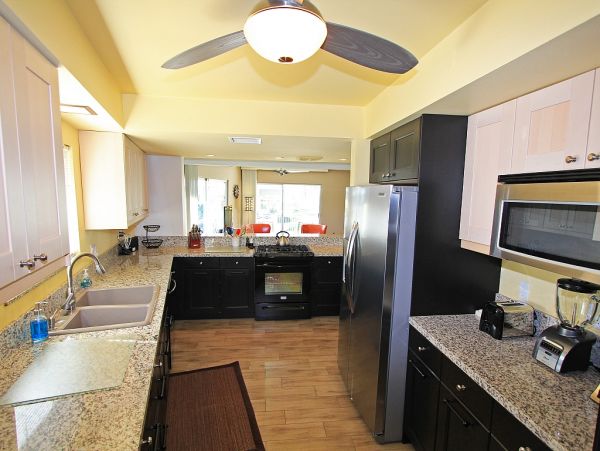 Palm Springs Home 984215